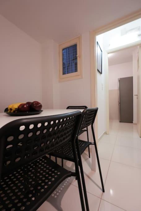 Syntagma Square, 70Sqm Pentelis Sunny Apartment Athen Exterior foto