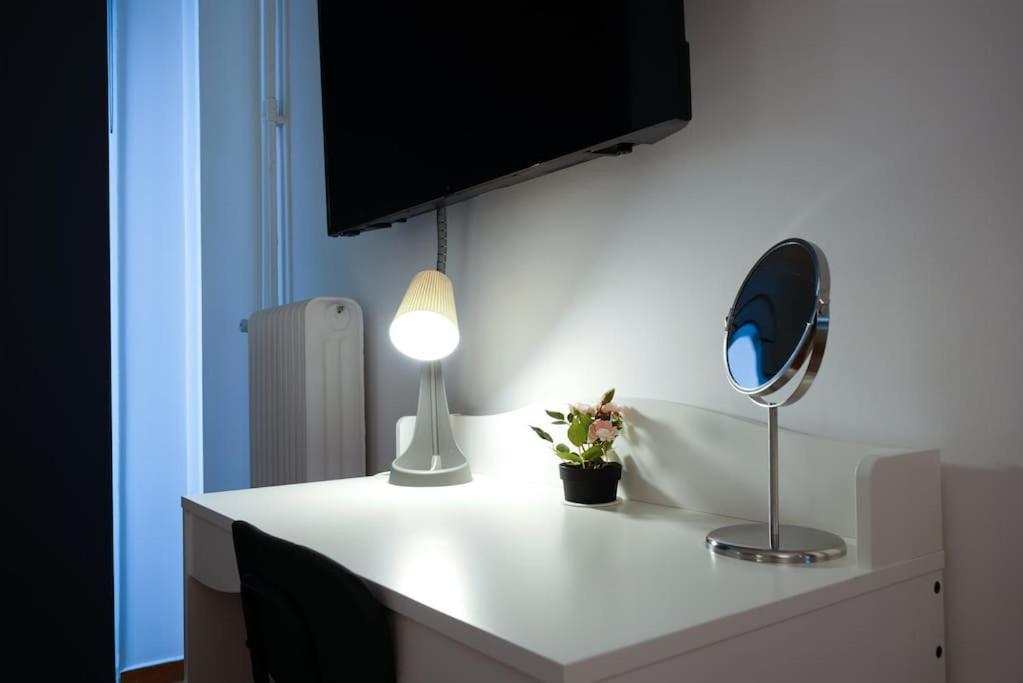 Syntagma Square, 70Sqm Pentelis Sunny Apartment Athen Exterior foto