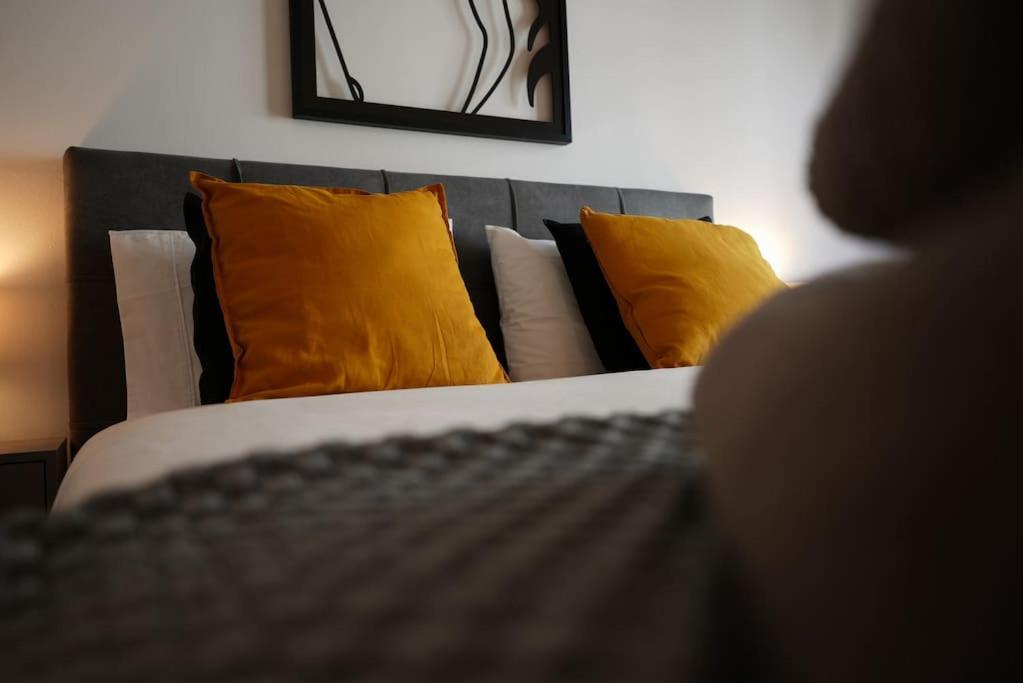 Syntagma Square, 70Sqm Pentelis Sunny Apartment Athen Exterior foto