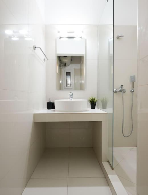 Syntagma Square, 70Sqm Pentelis Sunny Apartment Athen Exterior foto